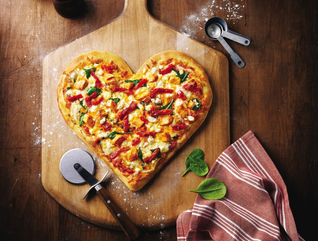 Heart-Pizza-Wallpaper